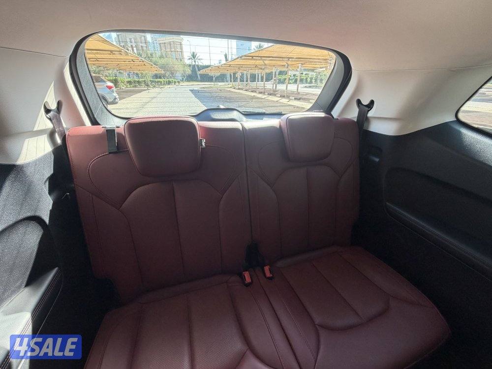 للبيع ام جي 2022 Rx810