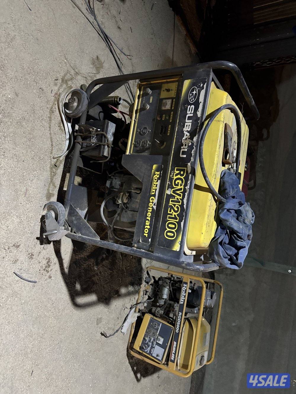 للبيع مخيم مع اغراضه11