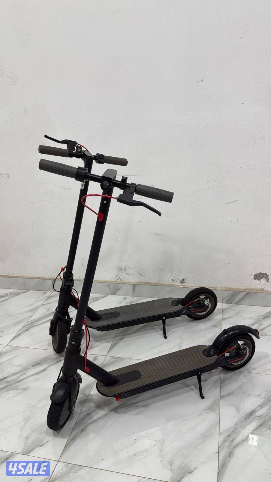 للبيع عدد ٢ سكوتر1