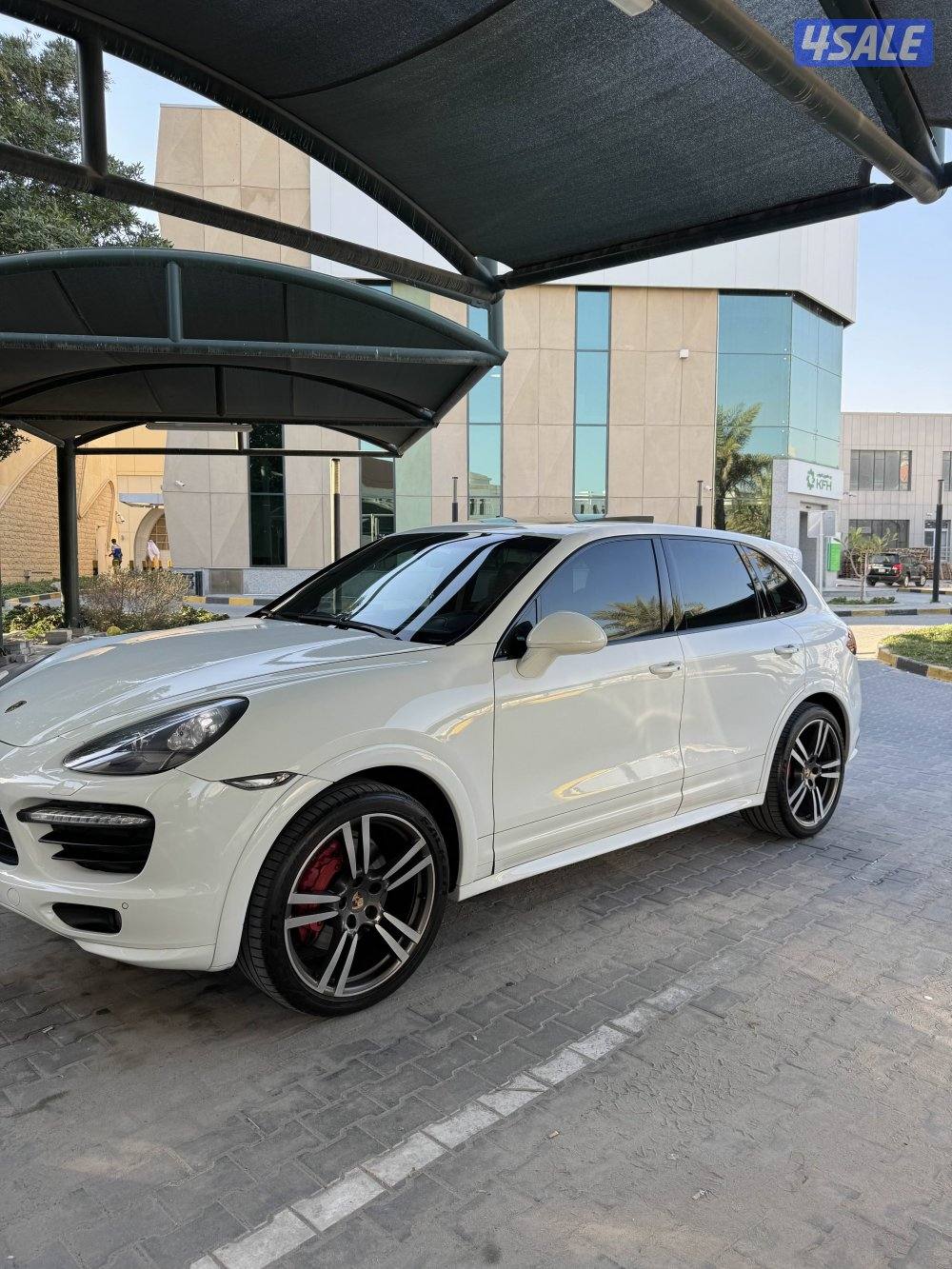 نظيف جدا بورش Cayenne GTS 2013 بيعة سريعة1