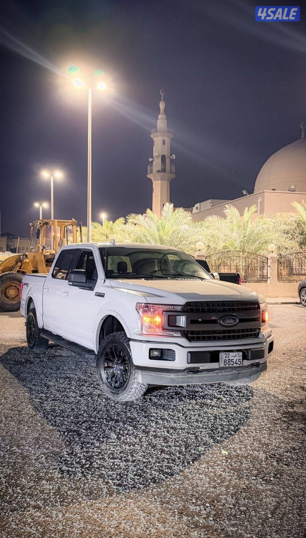 وانيت فورد F-150 موديل 2018 دبل قير صبغ وكاله1