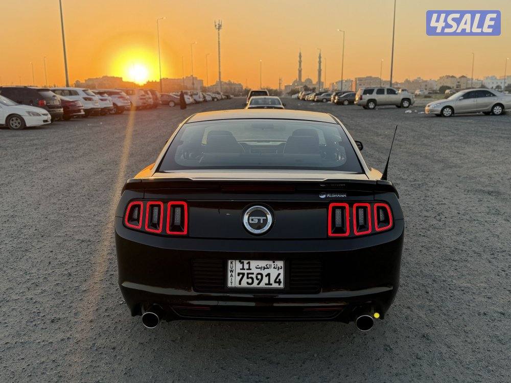 موستنج 2013 قير عادي نظيف جدا5