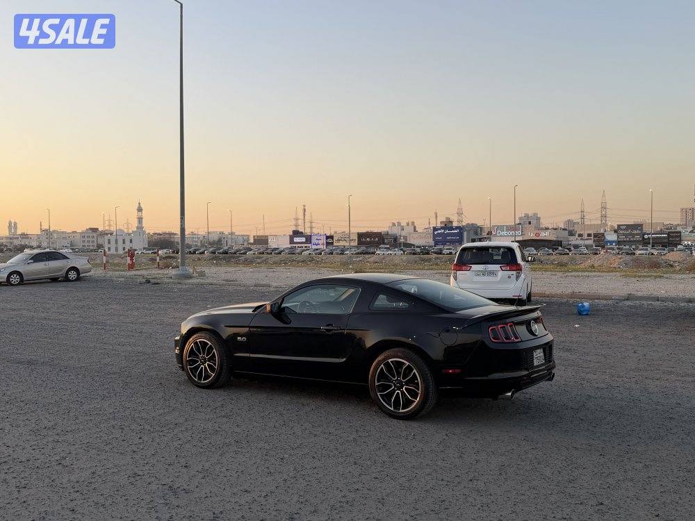 موستنج 2013 قير عادي نظيف جدا7