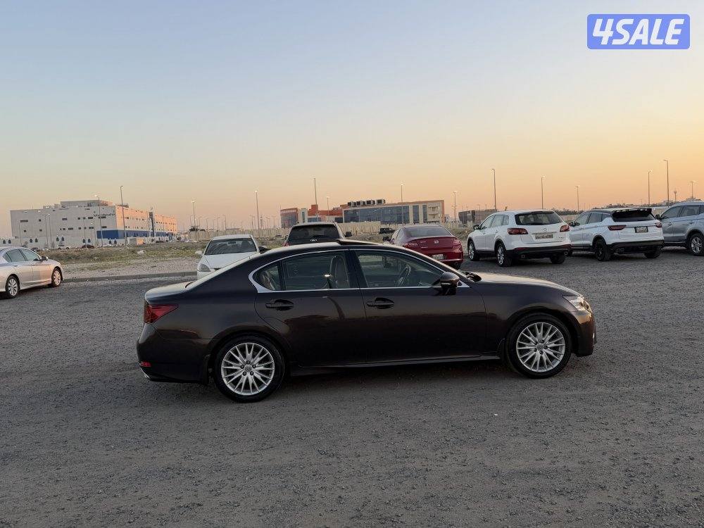 لكزس GS350 نظيف جداً جداً7