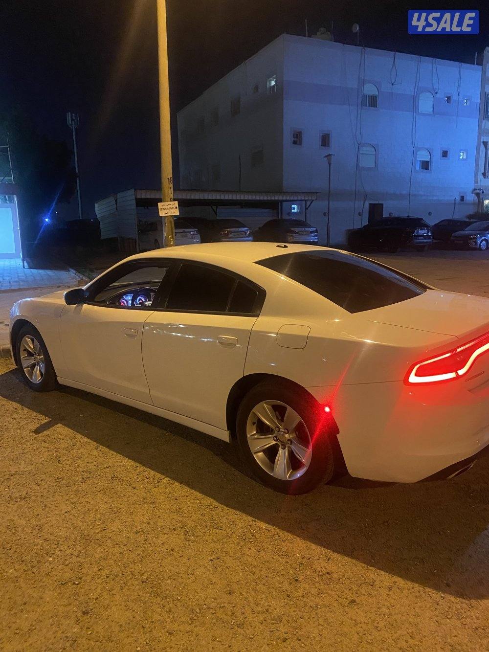 للبيع تشارجر2