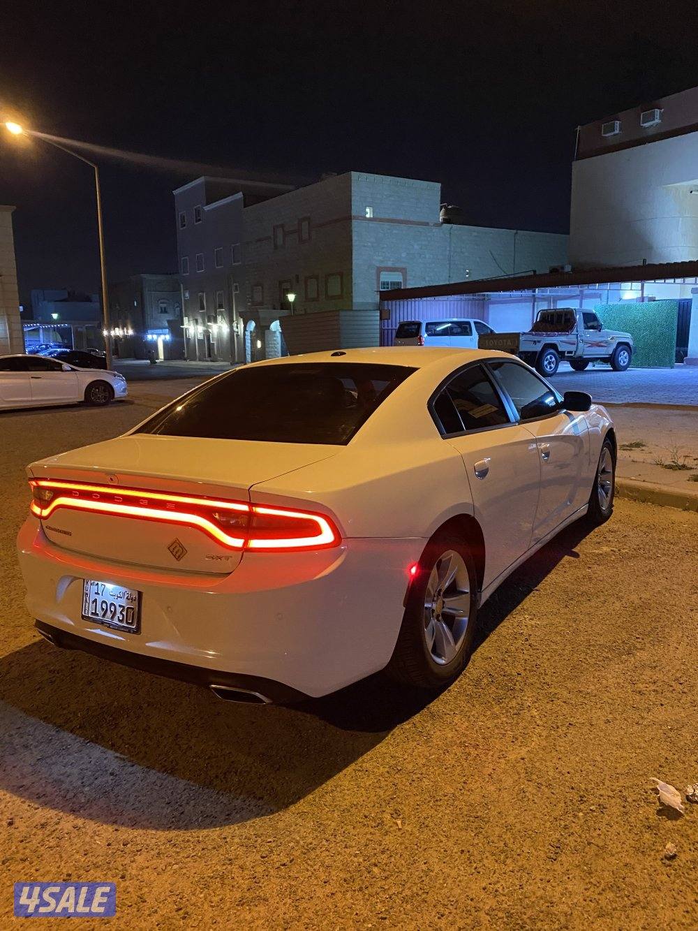 للبيع تشارجر5