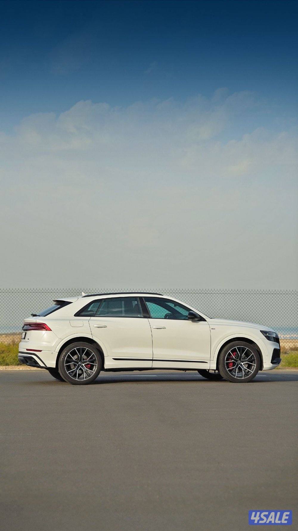 أودي Q8 2023 Sline3