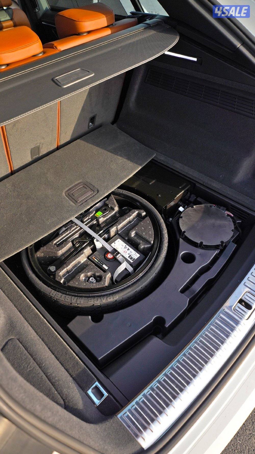 أودي Q8 2023 Sline14