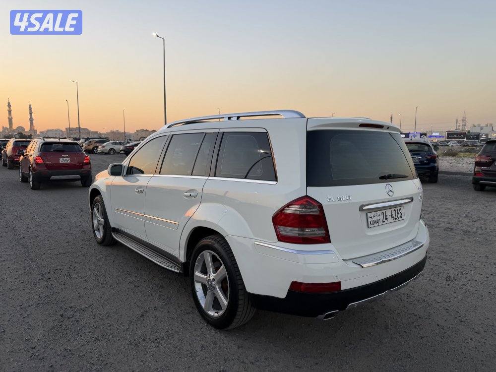 مرسيدس GL500 نظيف جداً1