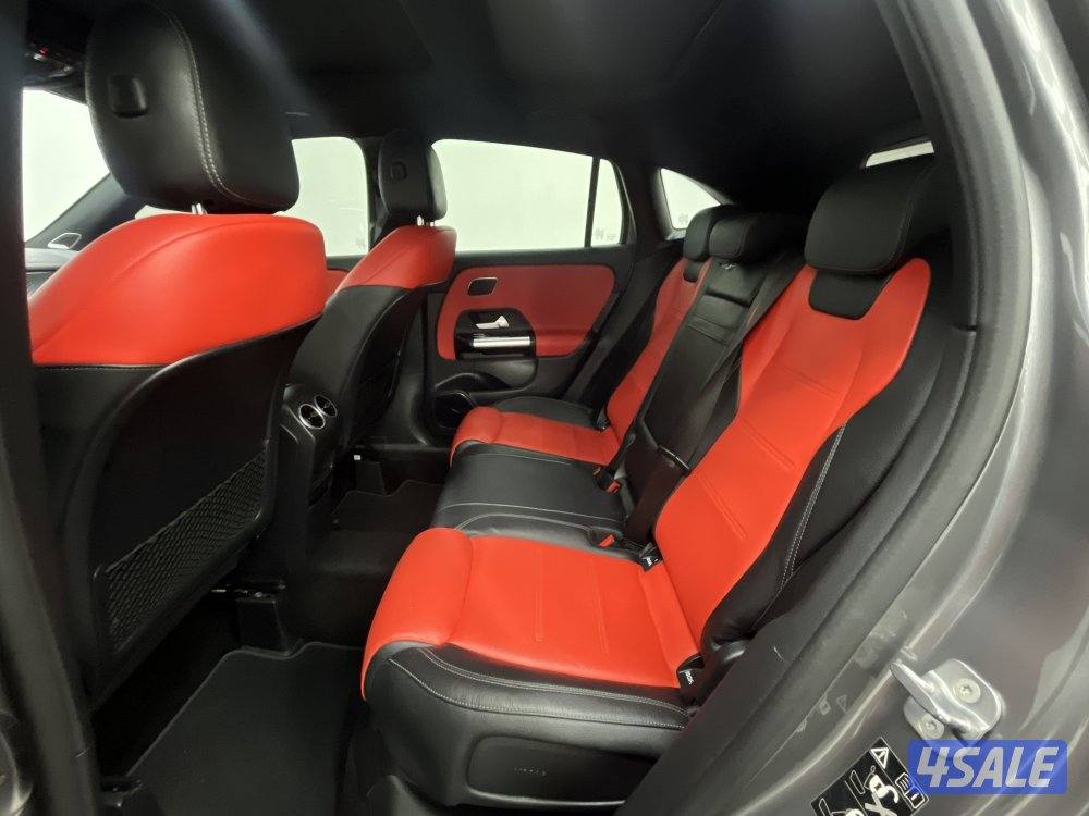 MERCEDES GLA200 Mercedes MERCEDES GLA200 20243