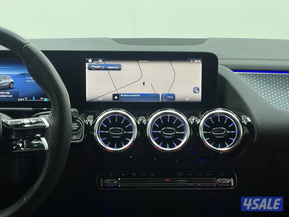 MERCEDES GLA200 Mercedes MERCEDES GLA200 202413