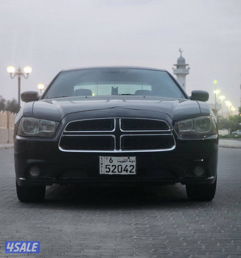 بيعة سريعة تشارجر 2011 نظيفة0