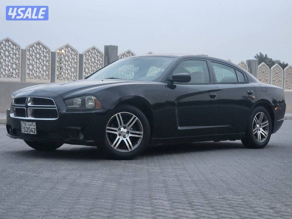 بيعة سريعة تشارجر 2011 نظيفة3