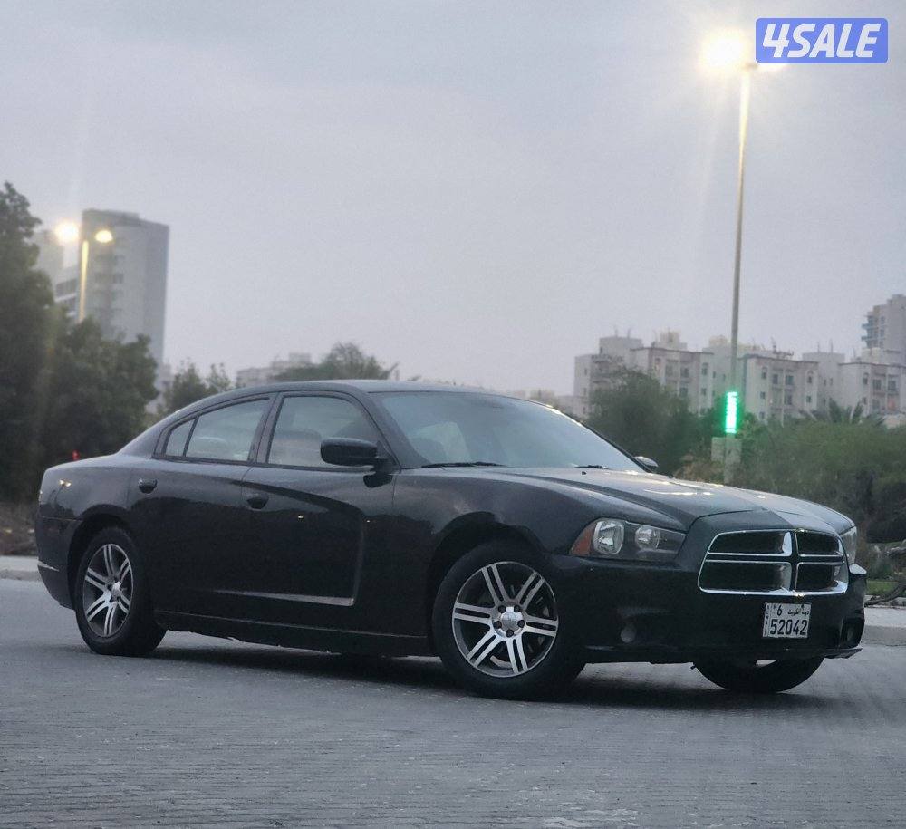 بيعة سريعة تشارجر 2011 نظيفة5