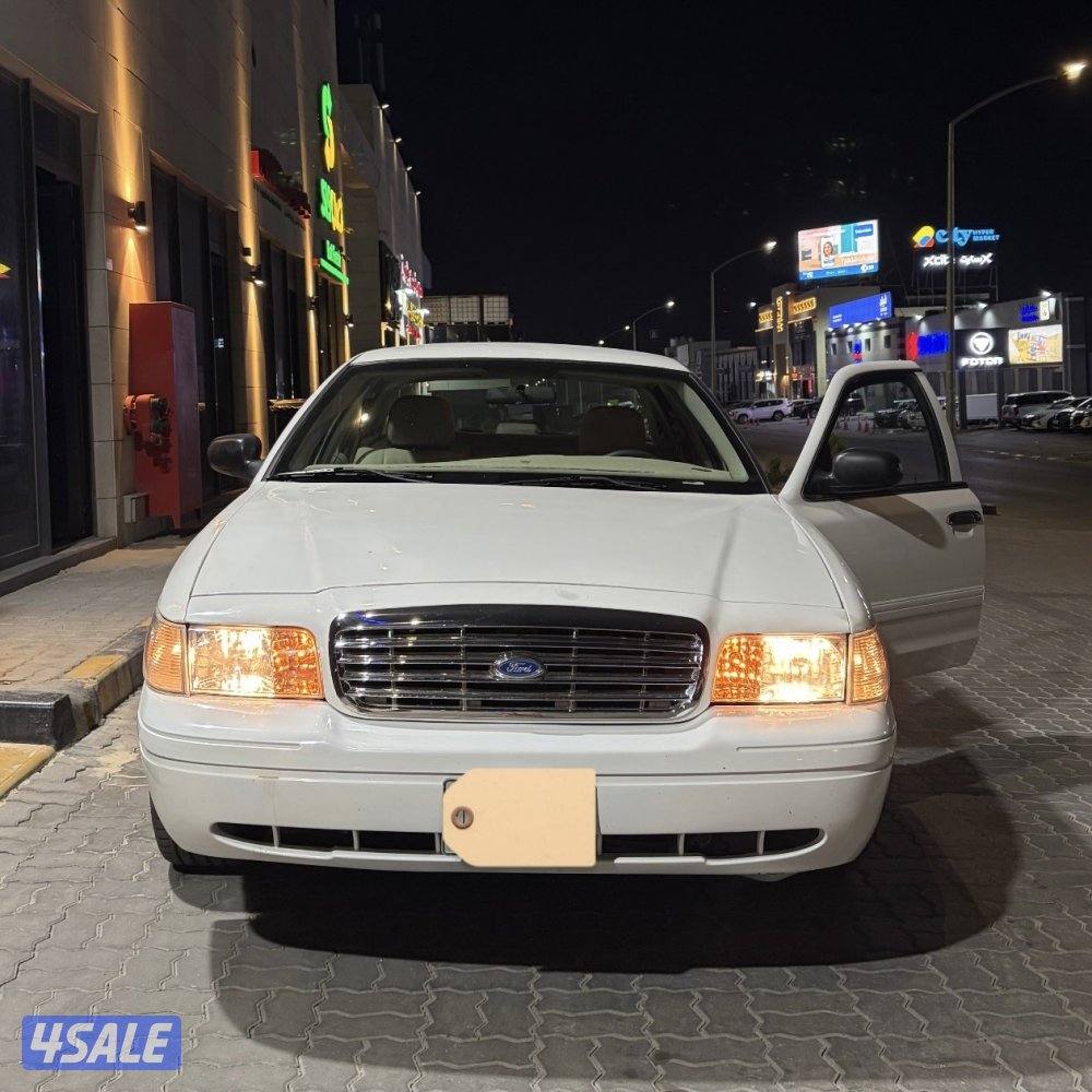 للبيع كراون فكتوريا1