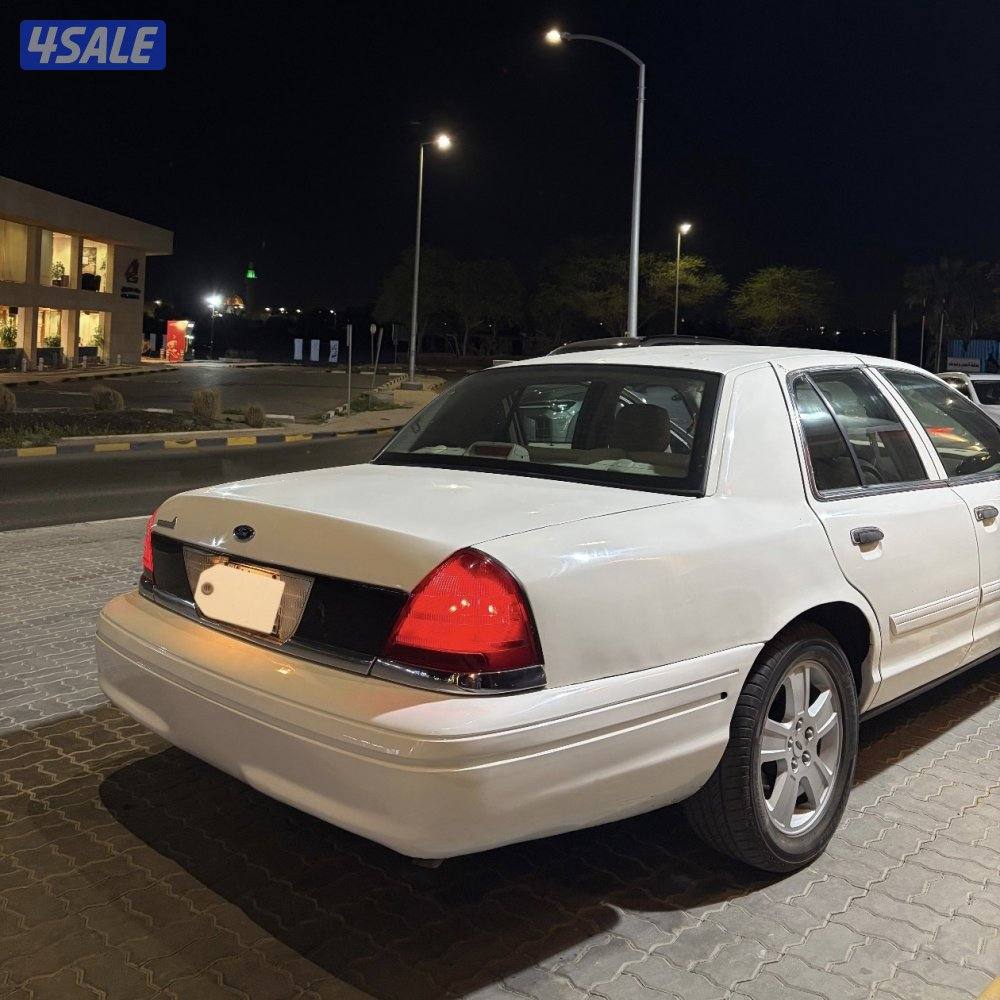 للبيع كراون فكتوريا3