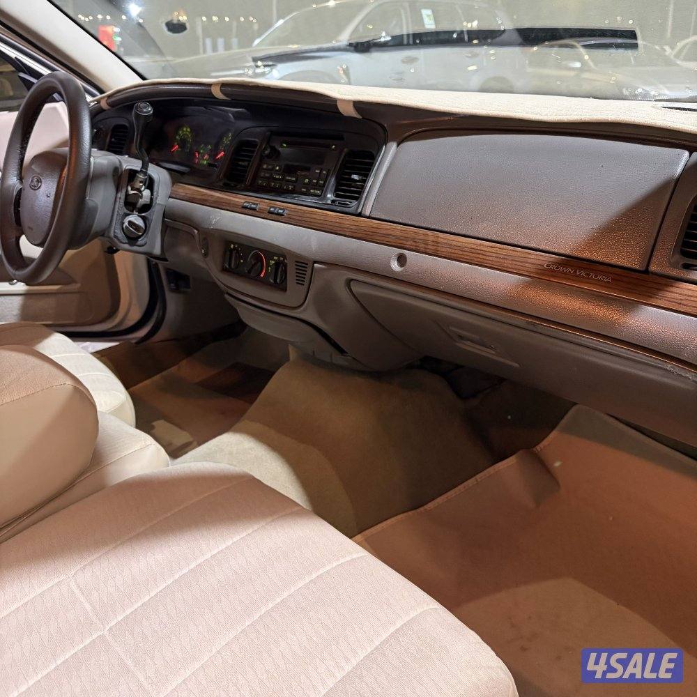 للبيع كراون فكتوريا4