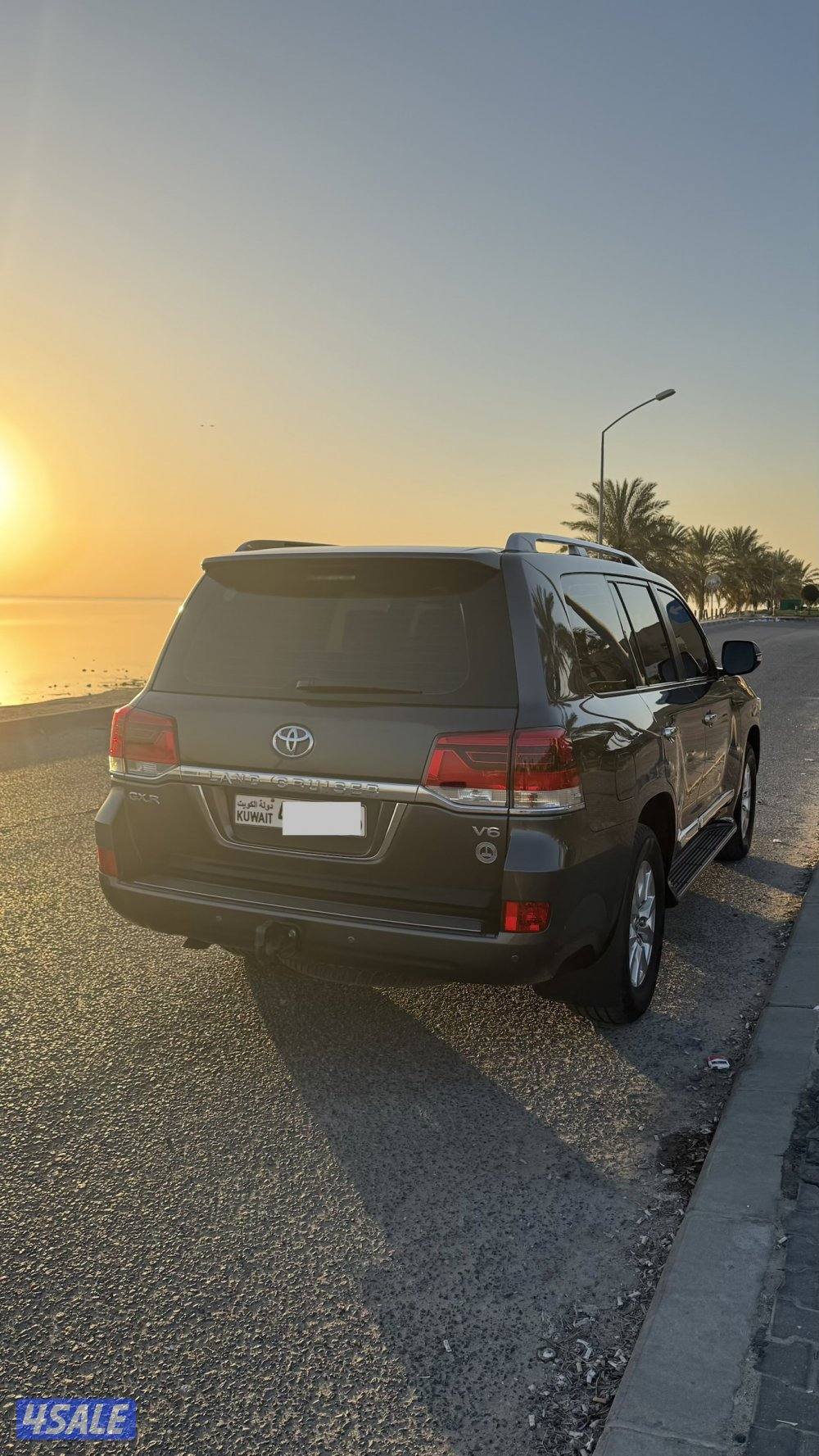 لاندكروزر V6 20193