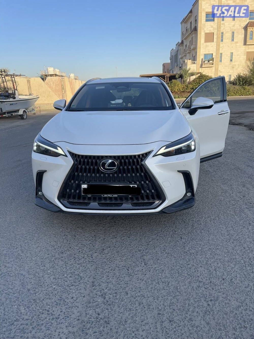 سياره ليكزس Nx 350 وكاله نظيفه موديل 2025 للبيع4