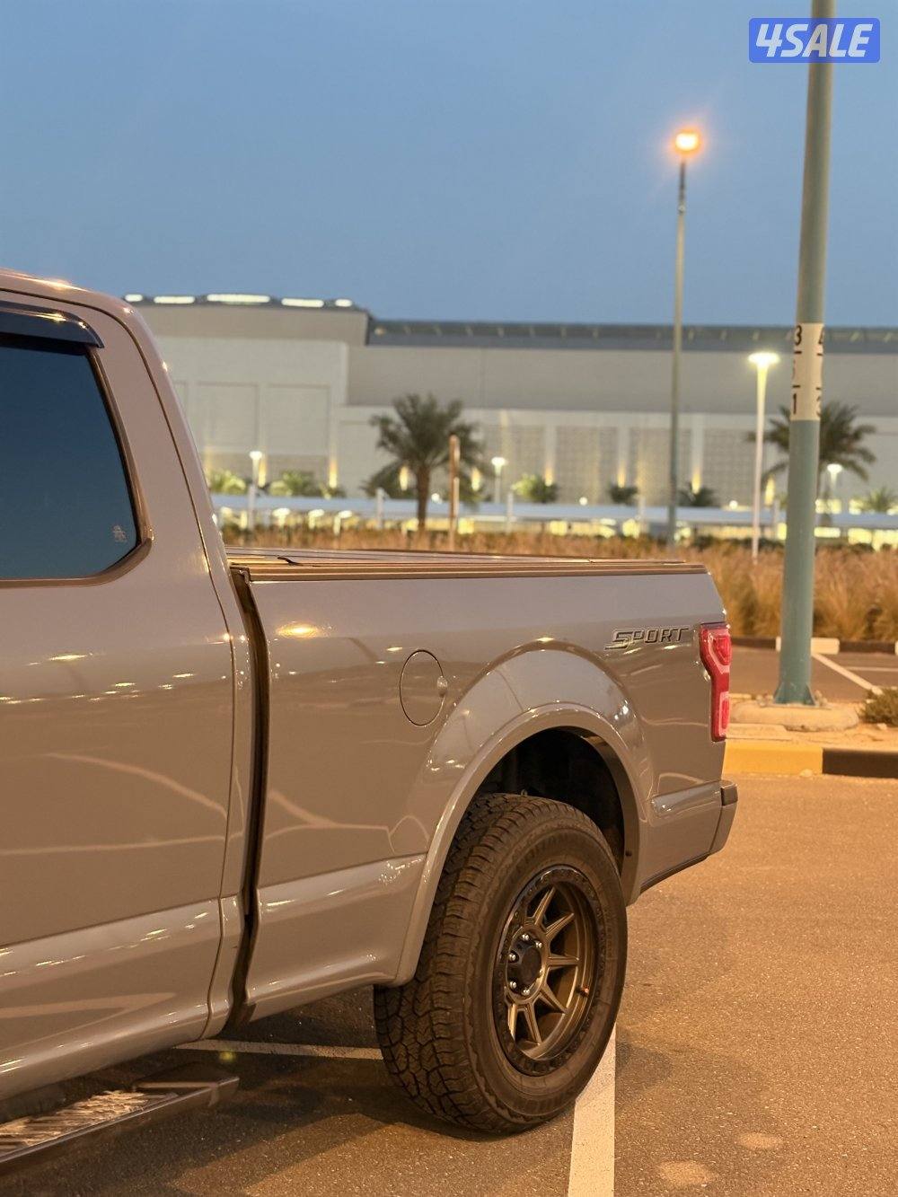 للبيع وانيت فورد4