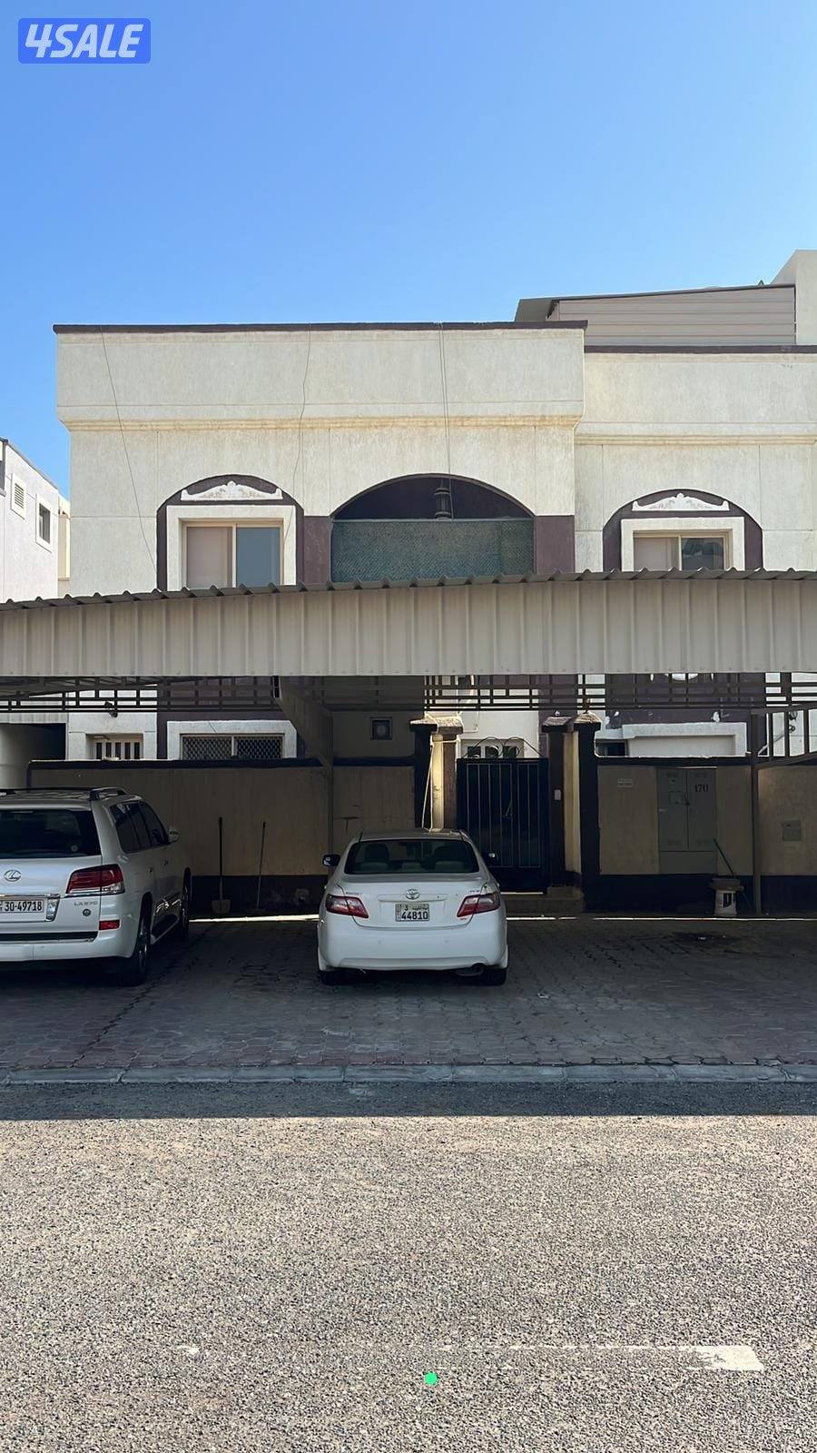 بيت للبيع في شمال غرب صليبيخات حكومي يرجى التواصل وتساب0