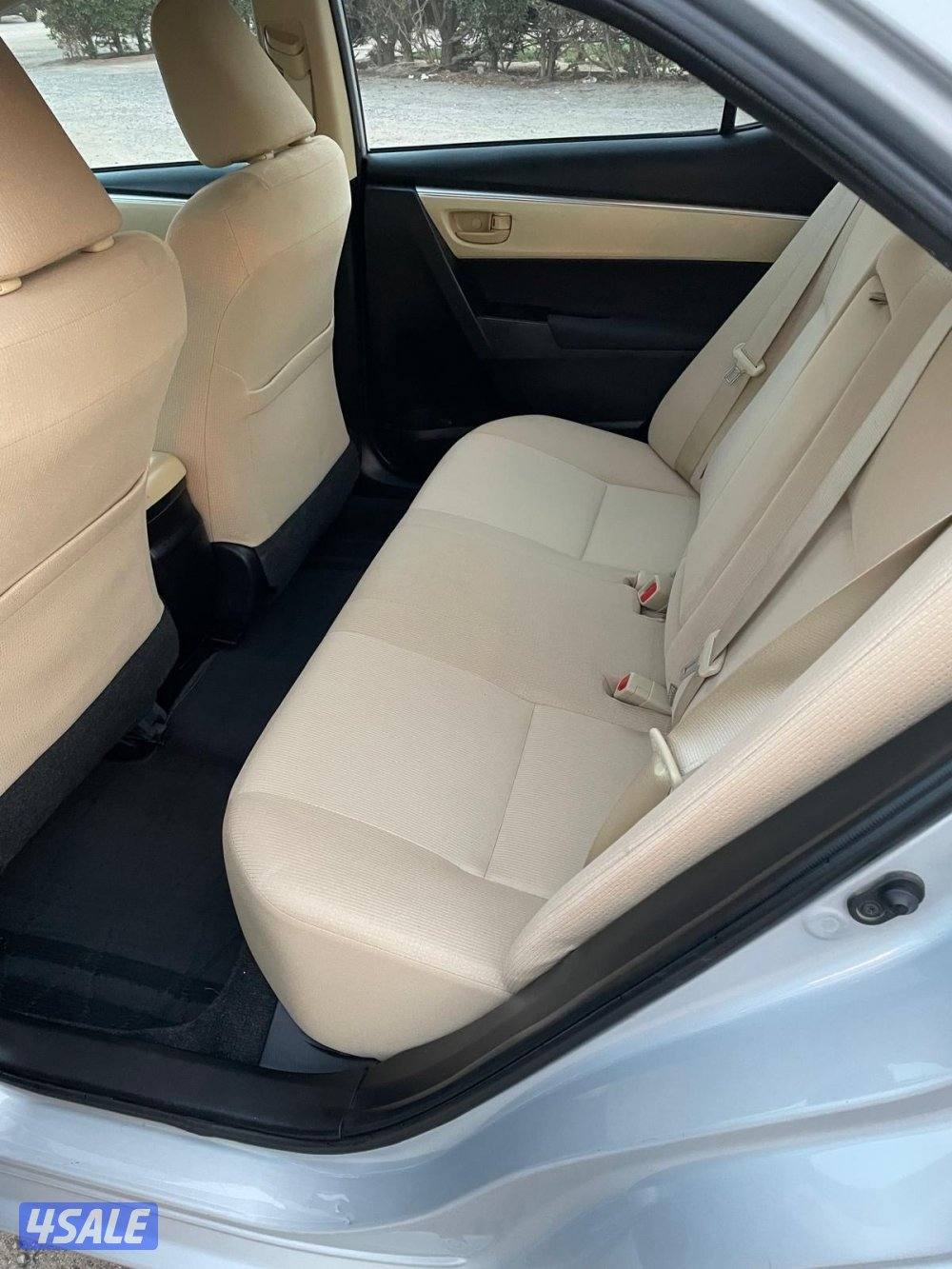 تويوتا كورولا - صبغ الوكالة وشرط الفحص - موديل 20197