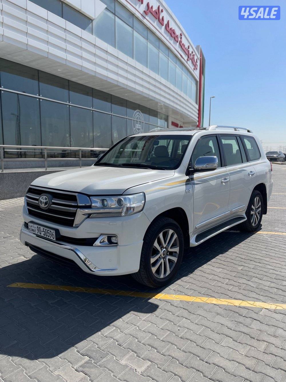 لاند كروز VXR وارد قطر صبغ الوكاله شرط الفحص0