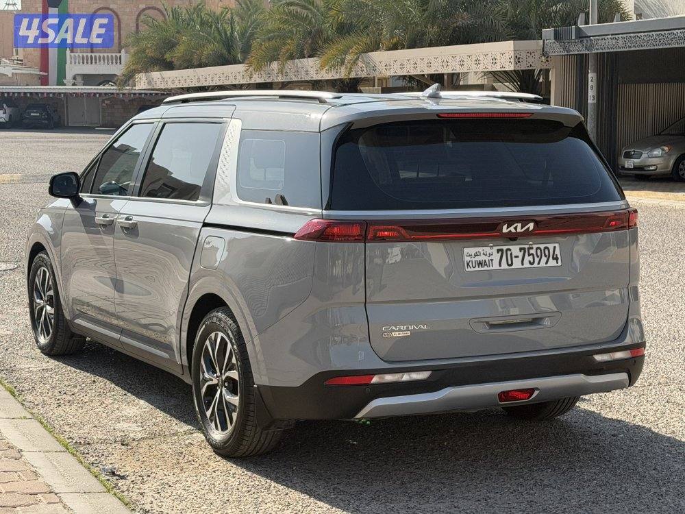للبيع كيا كرنفال 2023 صبغ الوكالة5