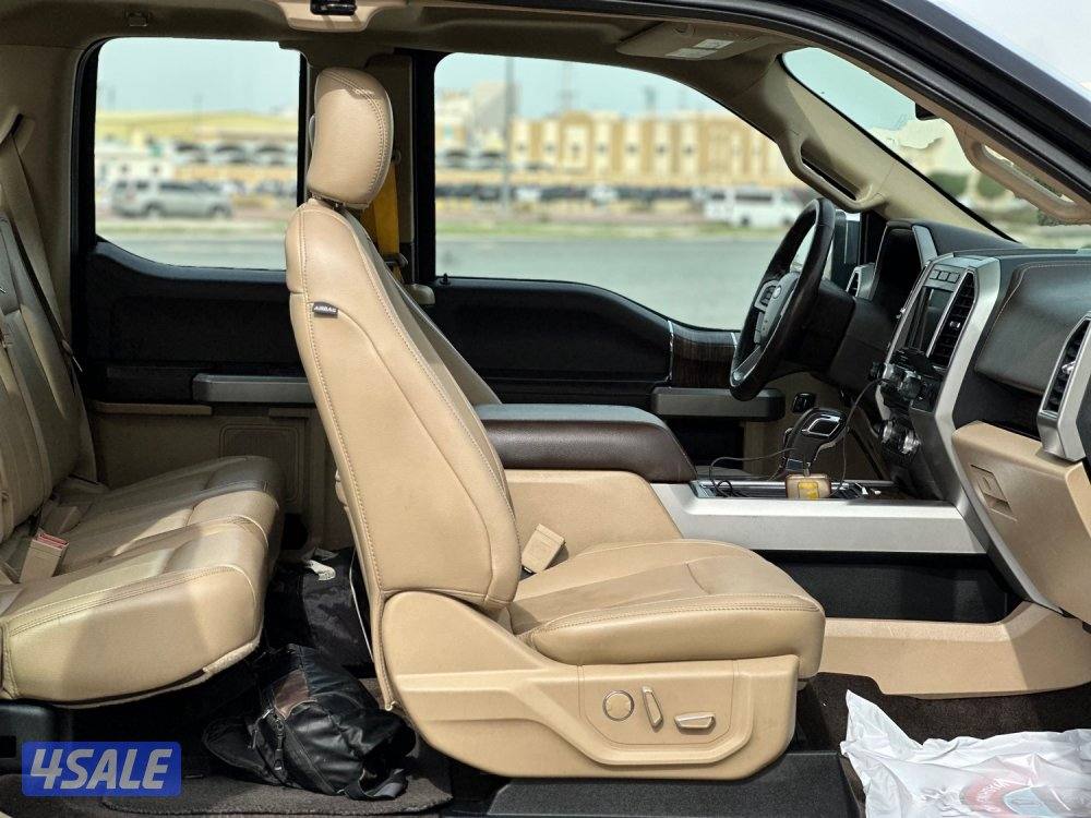 للبيع وانيت فورد لاريات ماشي ١١٥ الف كيلو4