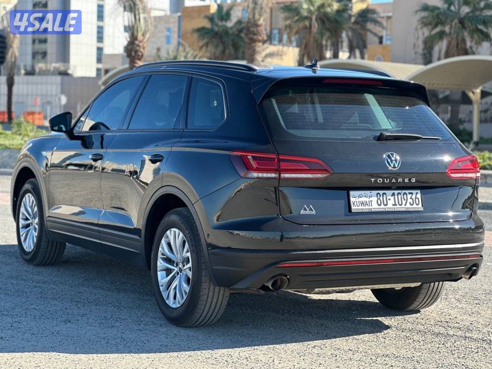 للبيع فولكس فاجن طوارق v6 ماشي ٥٠ الف كيلو2