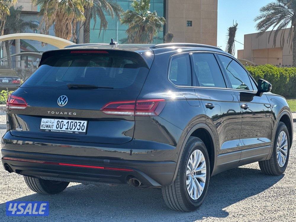 للبيع فولكس فاجن طوارق v6 ماشي ٥٠ الف كيلو3