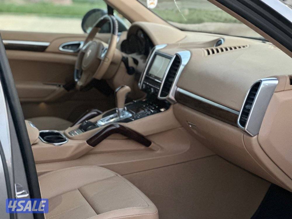 للبيع بورش كايين ماشي ١٣٨ الف كيلو4