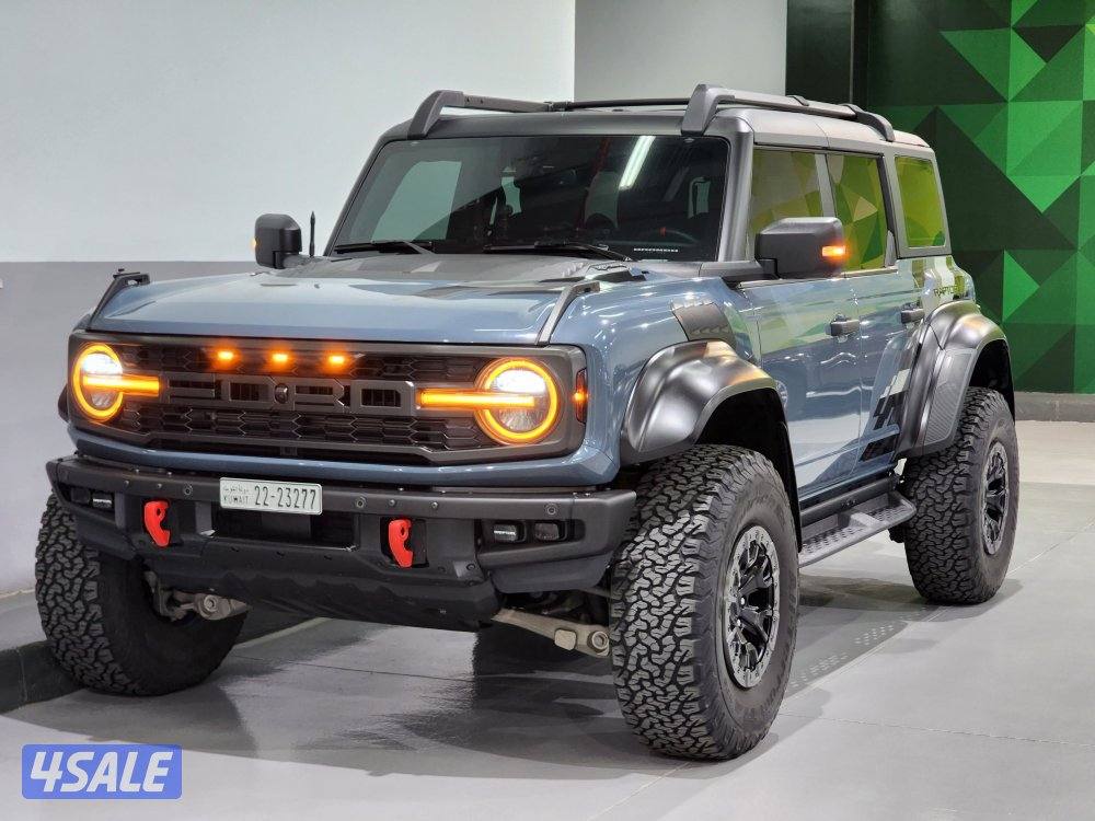 Ford Bronco Raptor0