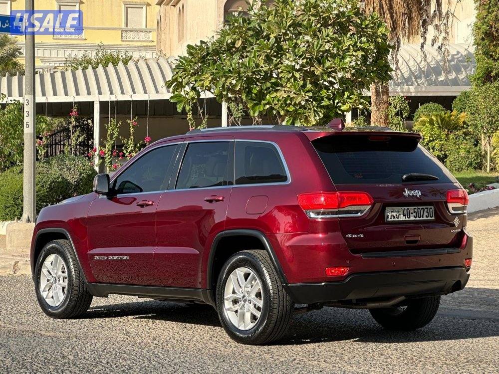 جراند شيروكي LAREDO3