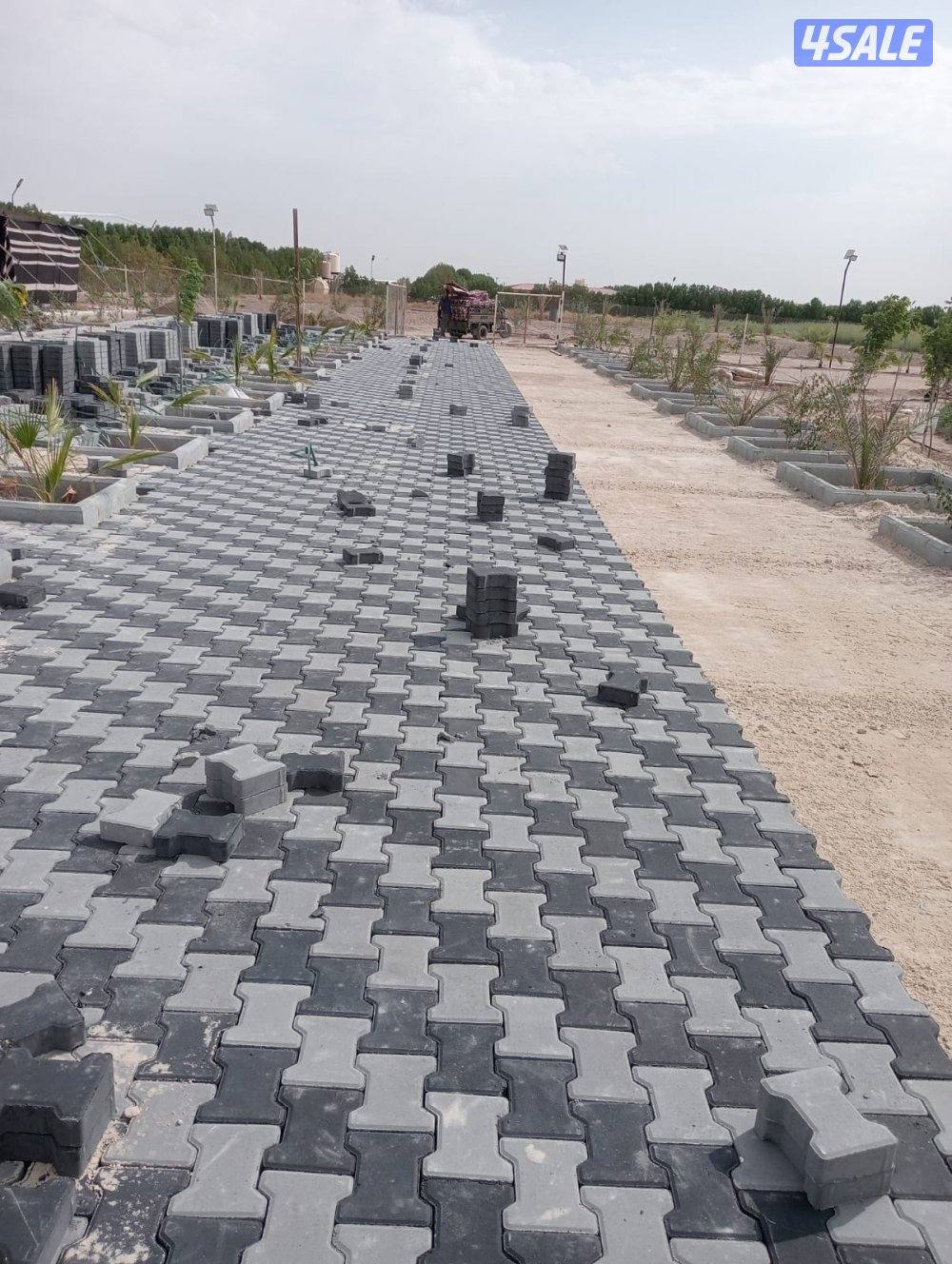 معلم بلاط متداخل وكربستون وكاشي ومصفت سيارات وصبت موزاييك ارضيات1