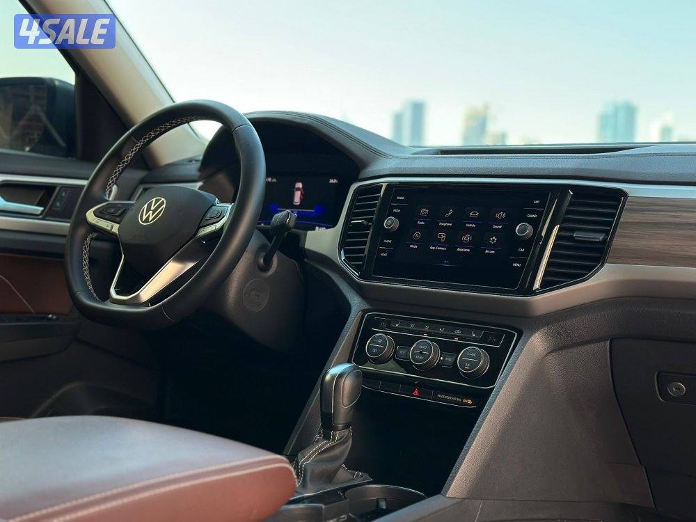 فولكس TERAMONT V6 موديل2023 عداد36الف وارد بهبهاني تحت الكفاله10