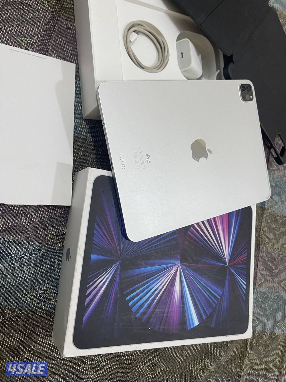 ايباد ابل برو 11 انش 512 قيقا بطارية 90 ام ون معالج مع كيبورد ابل اصلي0