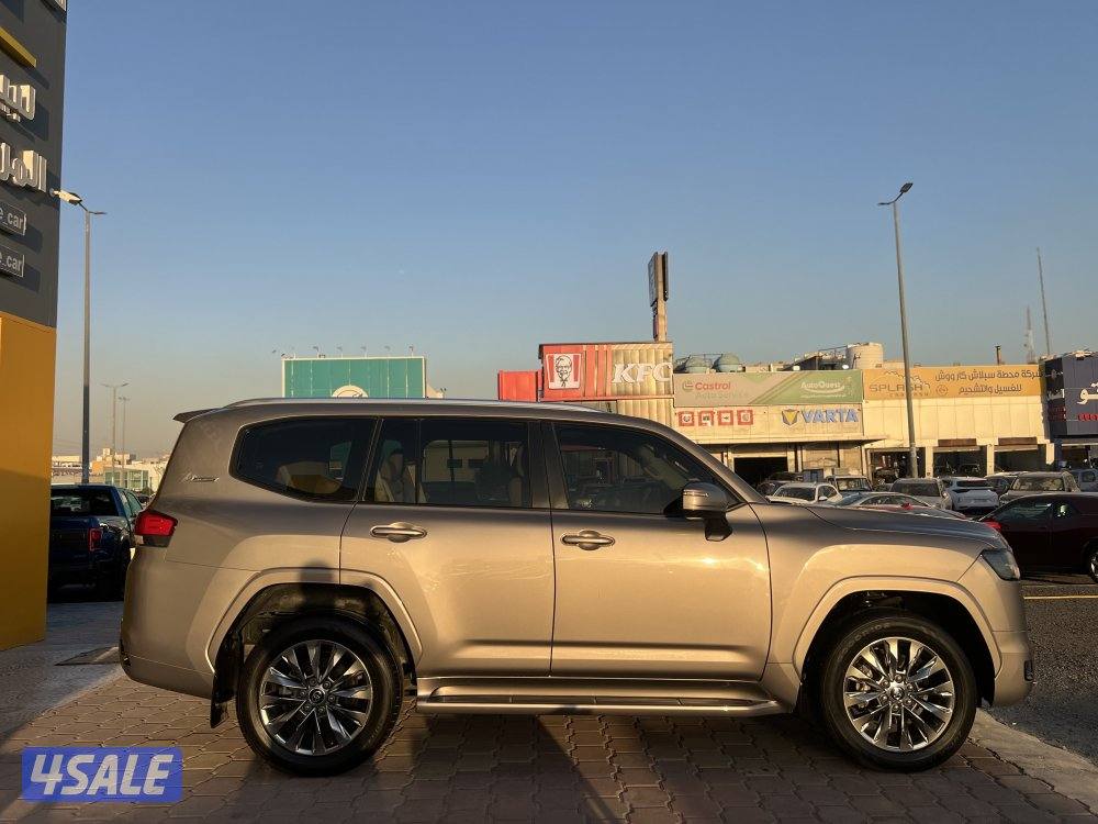 للبيع لاند GXR ايرو 20226