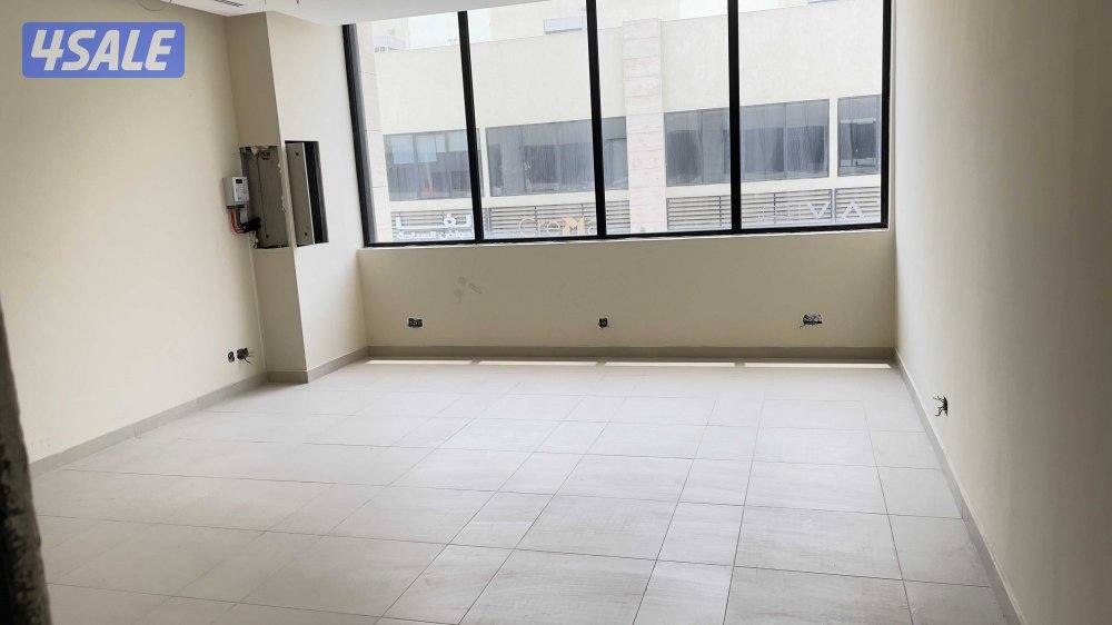 محل للايجار في ارقى مجمعات الشويخ من المالك مباشرة بدون خلو1