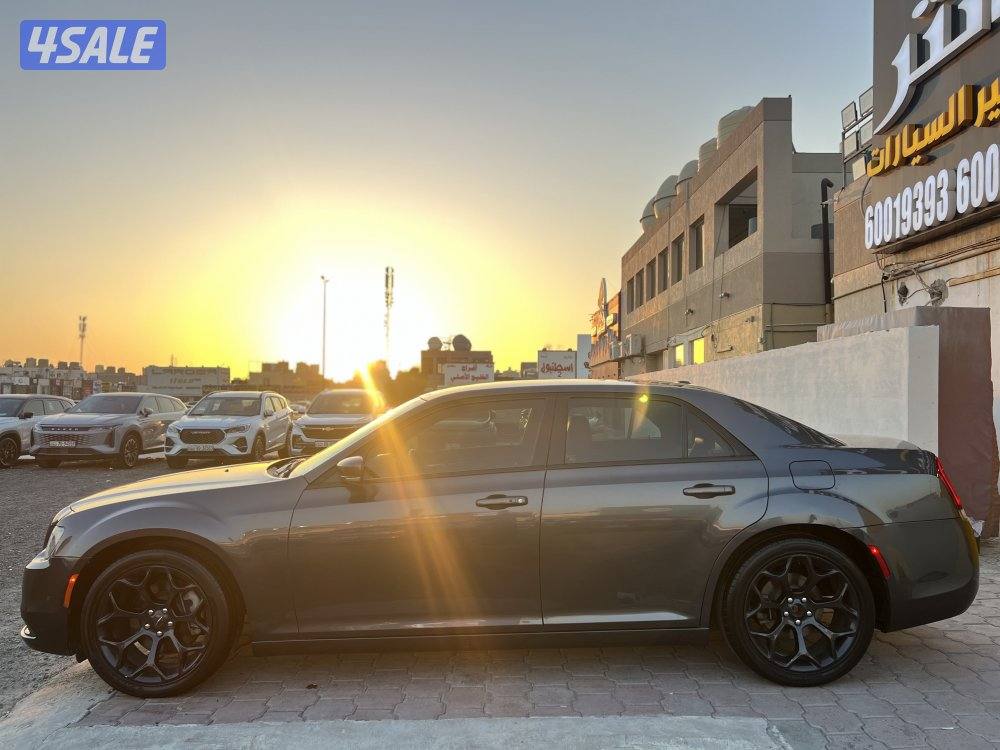 للبيع كرايزلر C300 S موديل 20217