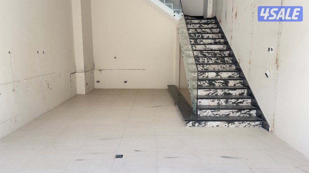 محل للايجار في ارقى مجمعات الشويخ من المالك مباشرة بدون خلو3