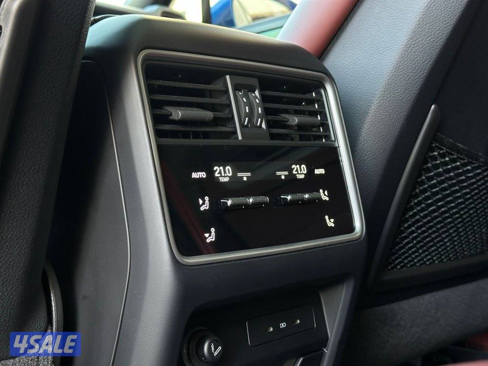 بورشه كايينCOUPEموديل2024 عداد13الف وارد بهبهاني سيرفس منتظم12