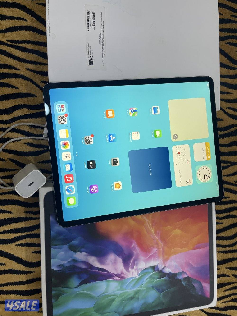 ايباد ابل برو 12.9 انش 128 قيقا الجيل الرابع نظيف جدا مع الاغراض كامله1