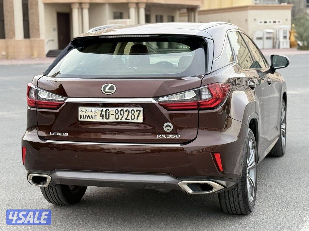 موديل ٢٠١٧ بحالك ممتازه سيرفيس وكالة عداد ١١٧ فل ابشن5