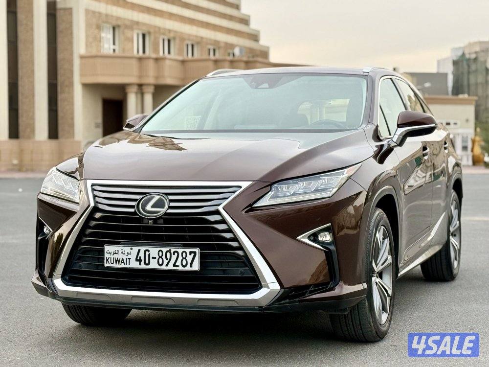 موديل ٢٠١٧ بحالك ممتازه سيرفيس وكالة عداد ١١٧ فل ابشن6