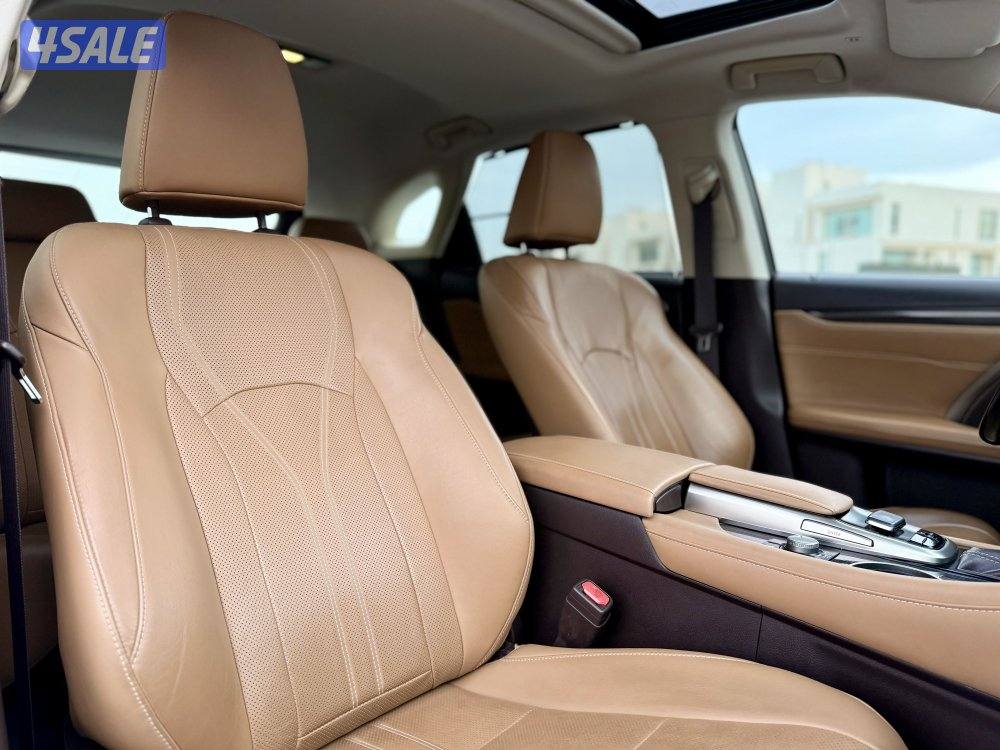 موديل ٢٠١٧ بحالك ممتازه سيرفيس وكالة عداد ١١٧ فل ابشن9