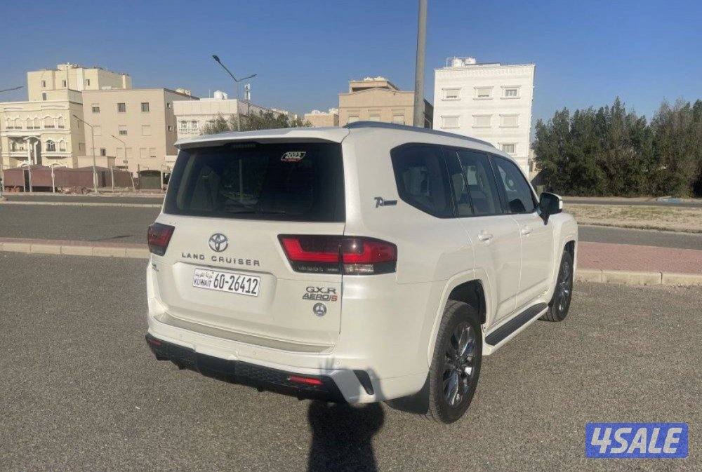 لاند كروز تون تيبربو آيرو اس0