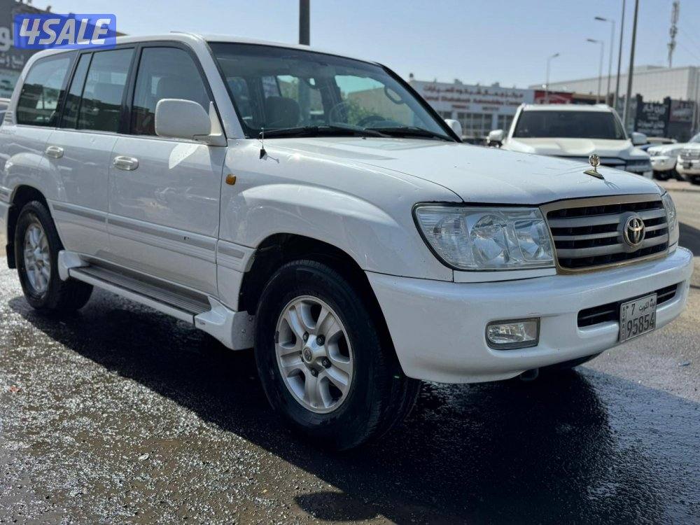 تويوتا لاند كروزر GX.R -V6 موديل 2004 ماشى 407.000 k.m  وارد الساير .1