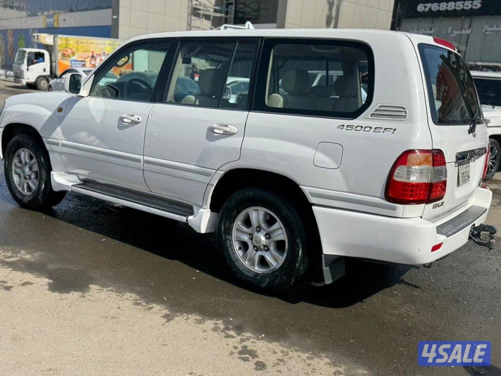 تويوتا لاند كروزر GX.R -V6 موديل 2004 ماشى 407.000 k.m  وارد الساير .3