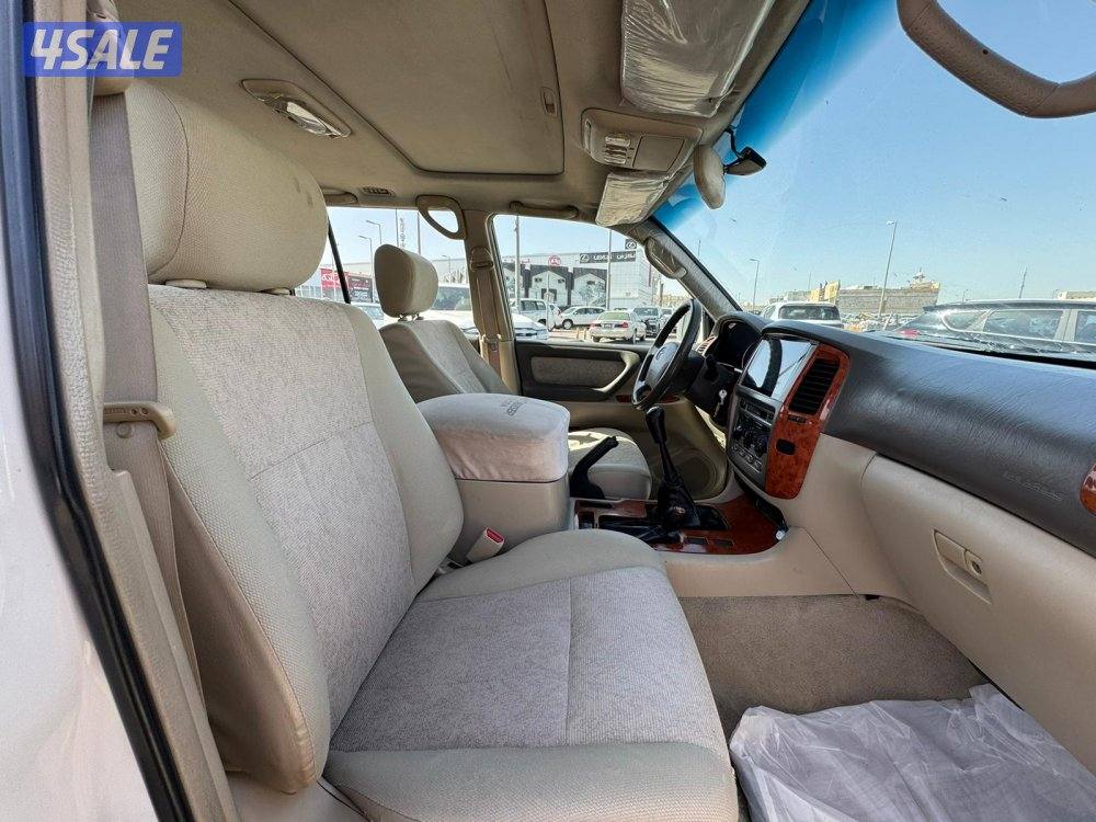 تويوتا لاند كروزر GX.R -V6 موديل 2004 ماشى 407.000 k.m  وارد الساير .5